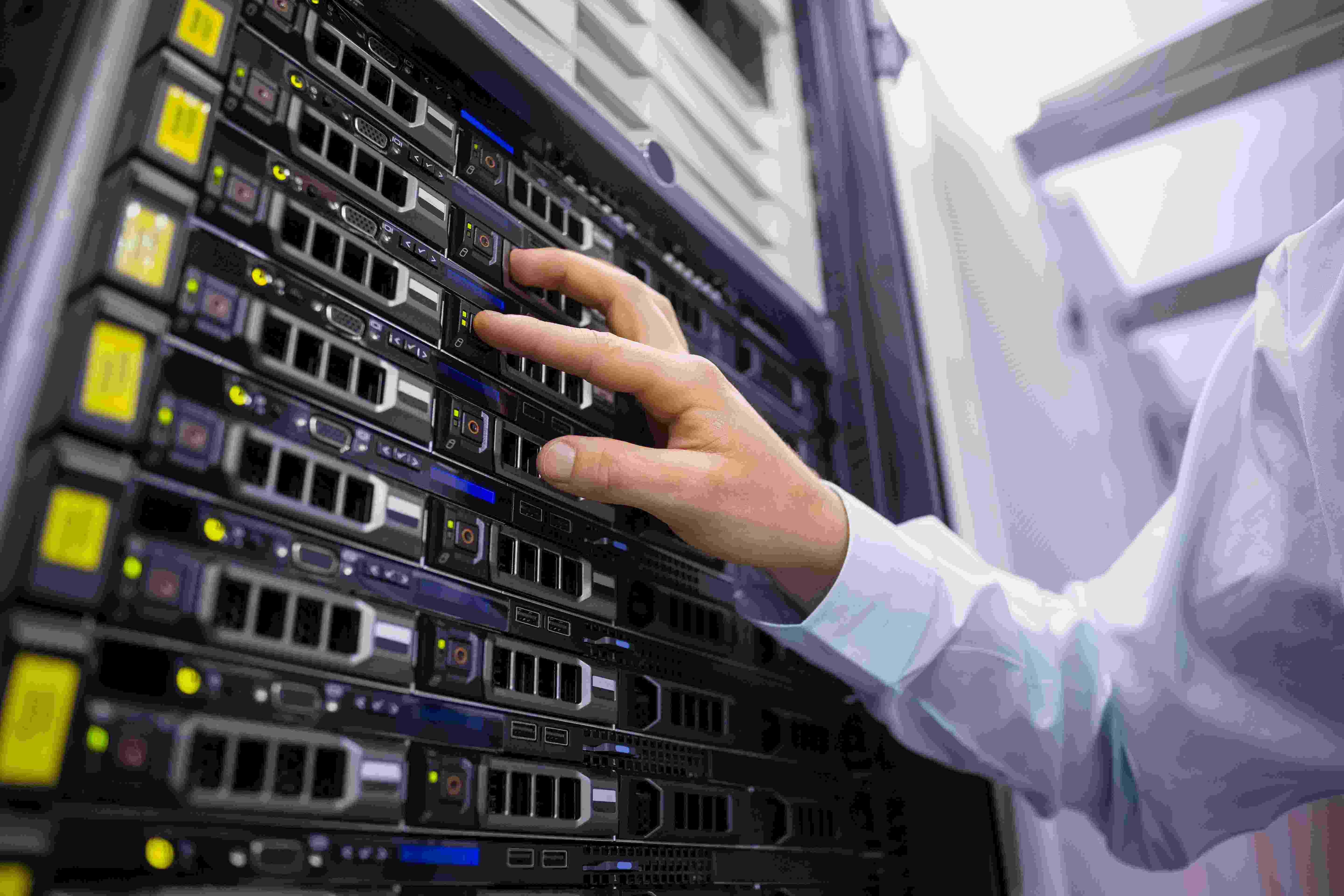 Network Administrator Muda (Junior Network Administrator)